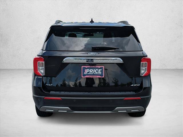 Used 2022 Ford Explorer XLT w/ Equipment Group 202A AWD/4WD image 6