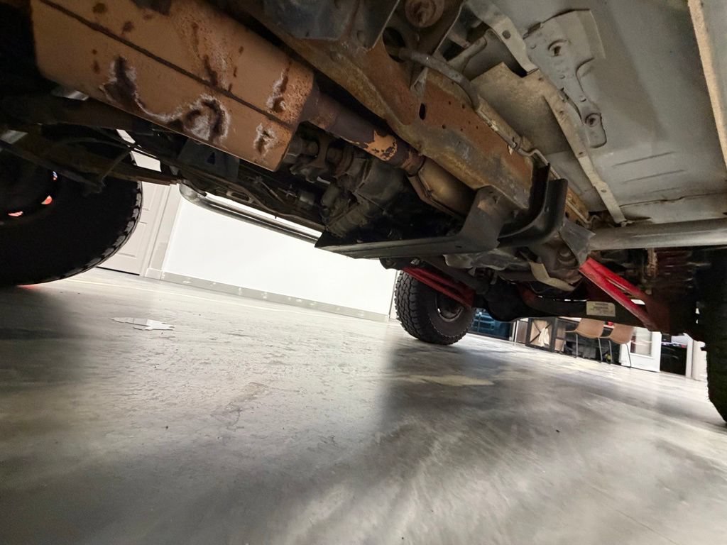 Used 1993 Ford Bronco Eddie Bauer AWD/4WD image 25