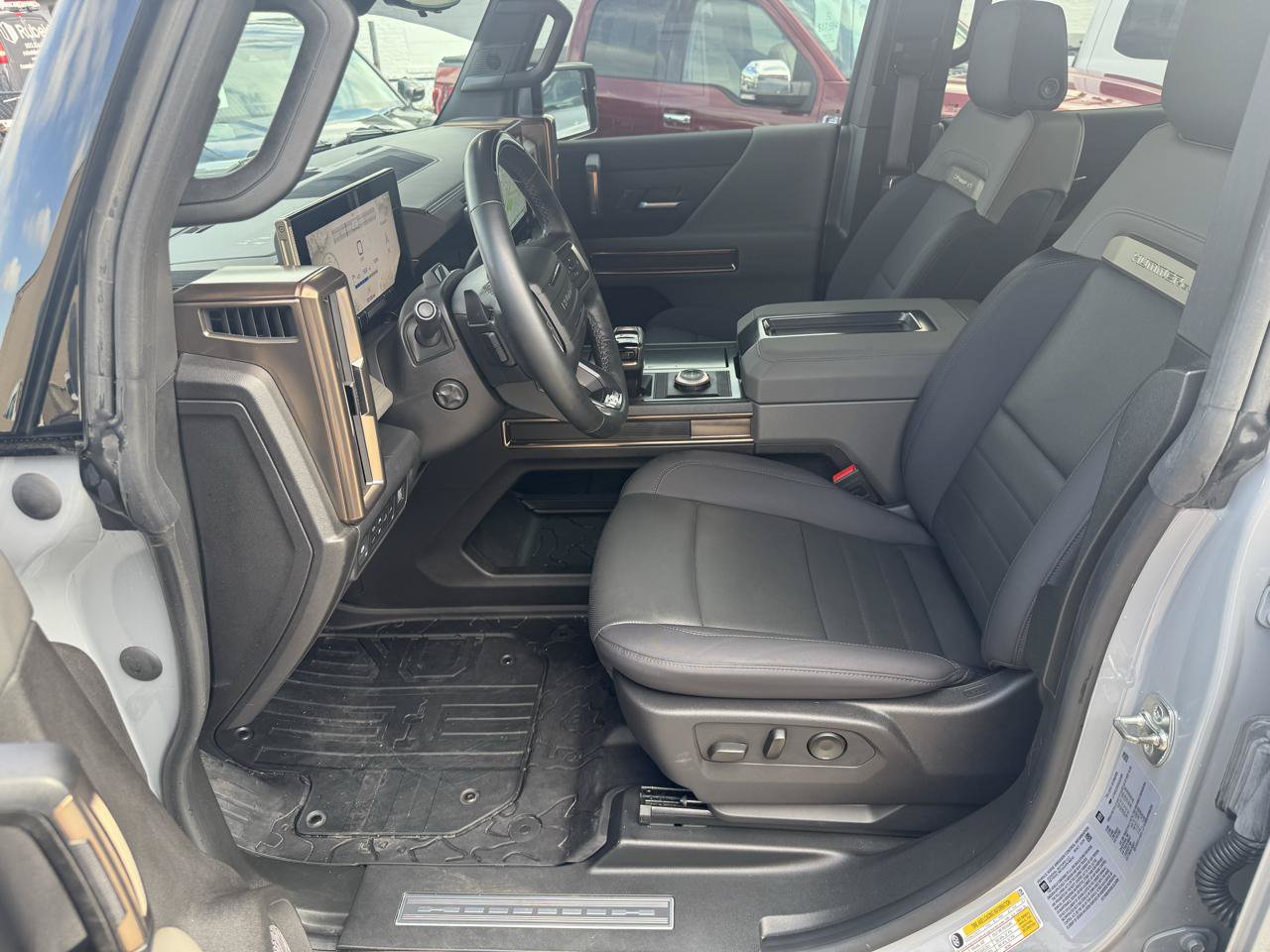 Used 2025 GMC Hummer EV 2X AWD/4WD image 14