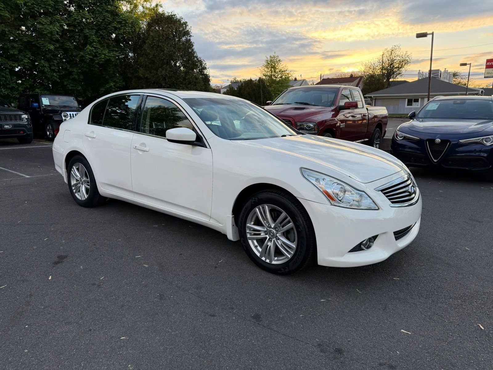 Used 2012 INFINITI G25 x AWD/4WD image 12