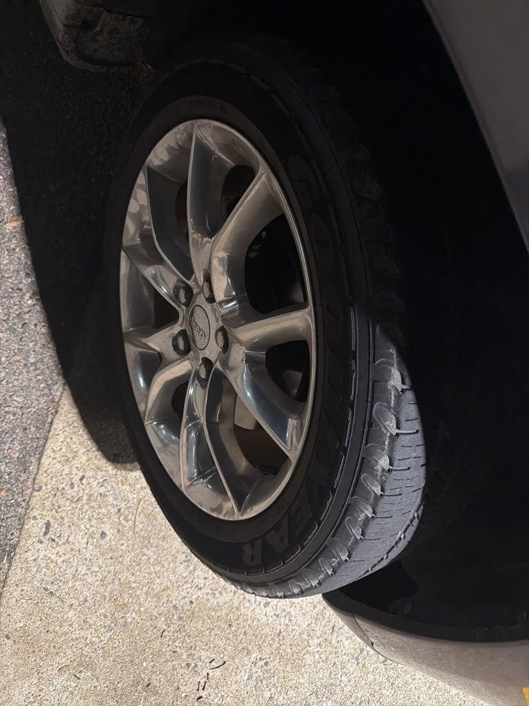 Used 2014 Jeep Grand Cherokee Summit image 9