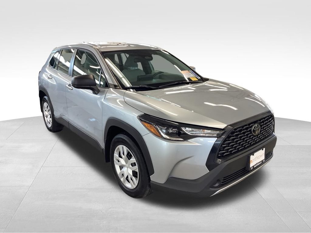 Used 2023 Toyota Corolla Cross L AWD/4WD image 22