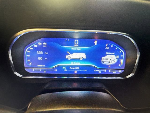 Used 2023 Chevrolet Suburban RST w/ Luxury Package image 8