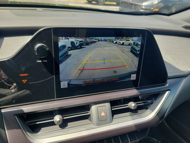 Used 2024 Lexus UX 250h FWD w/ Premium Package image 29