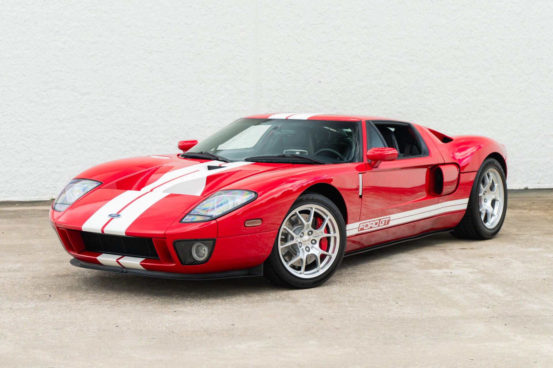 Used 2005 Ford GT