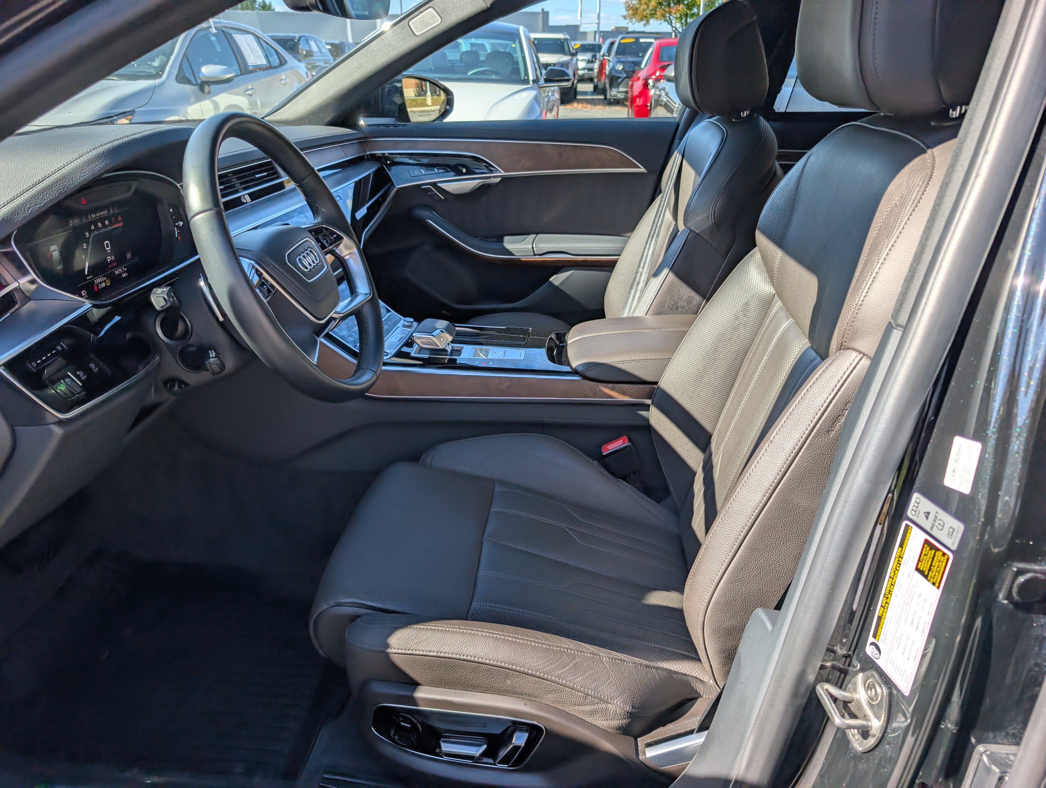 Used 2023 Audi A8 L 3.0T w/ Executive Package AWD/4WD image 18