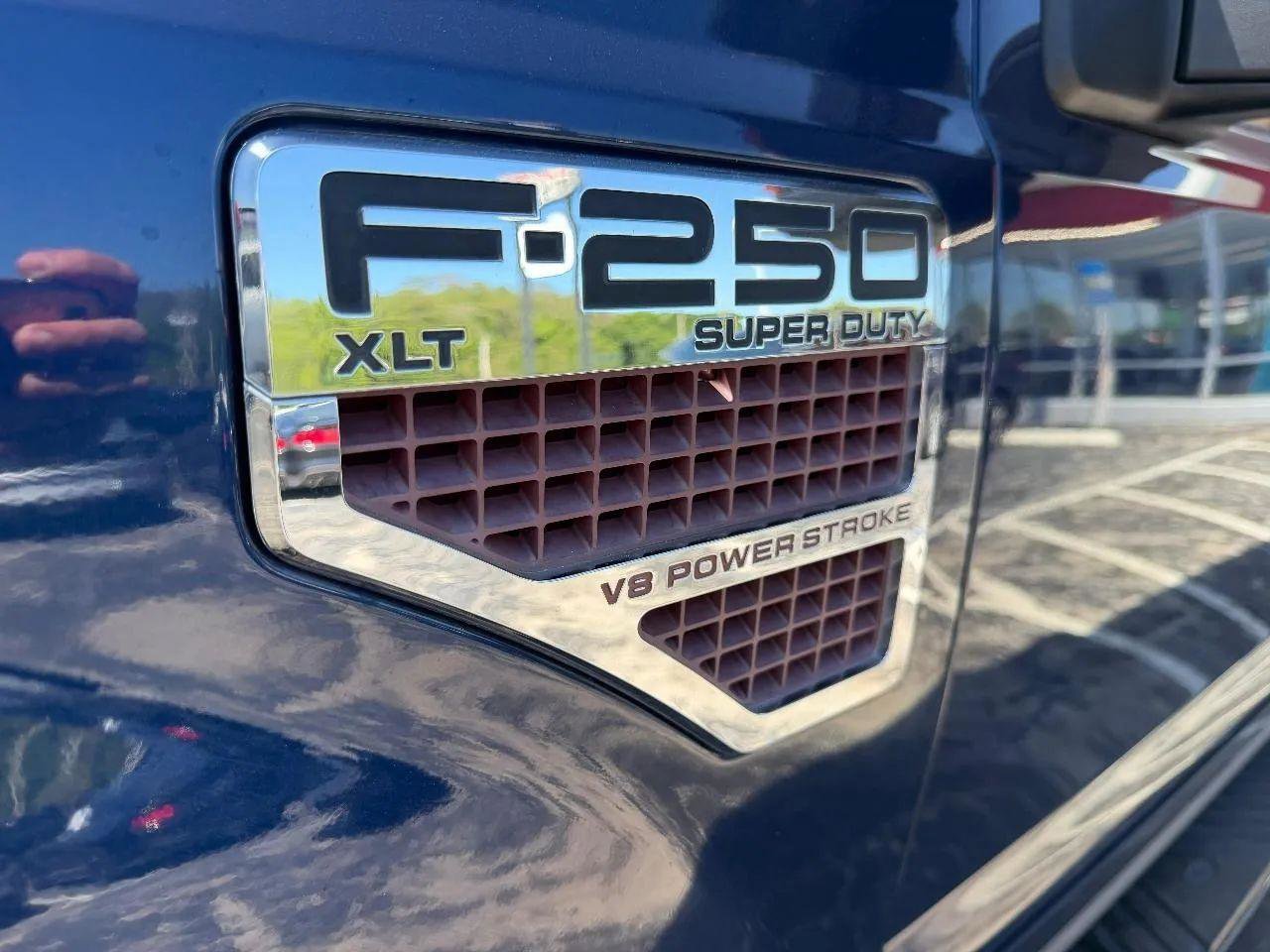 Used 2008 Ford F250 FX4 AWD/4WD image 9