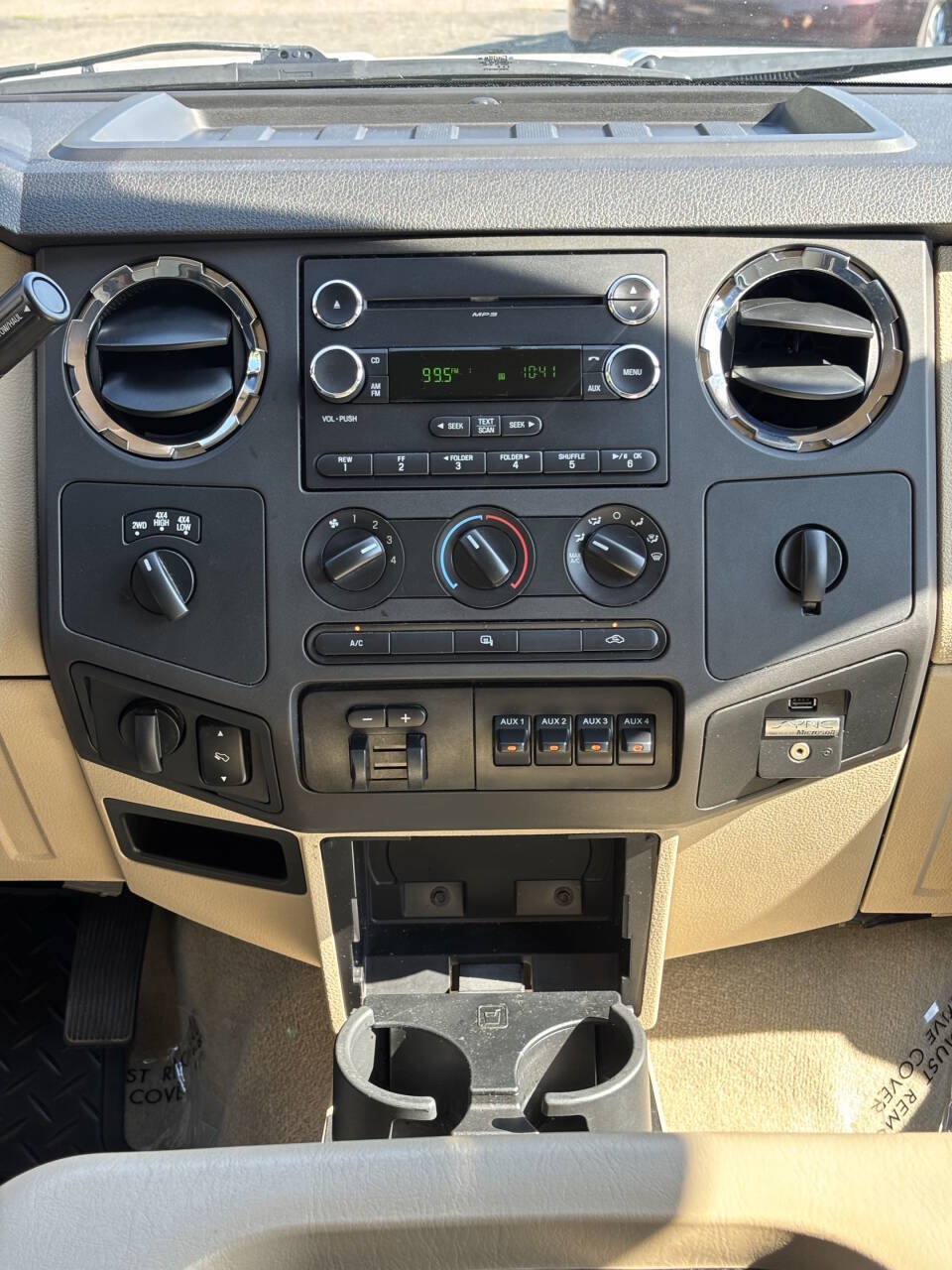 Used 2010 Ford F350 XLT AWD/4WD image 22