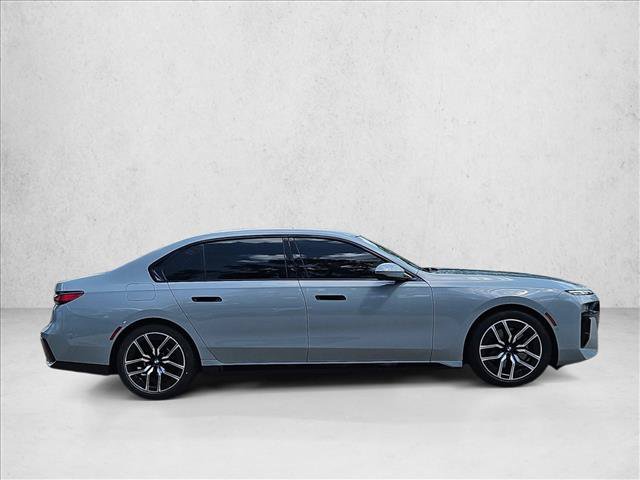 Used 2024 BMW 740i xDrive AWD/4WD image 4