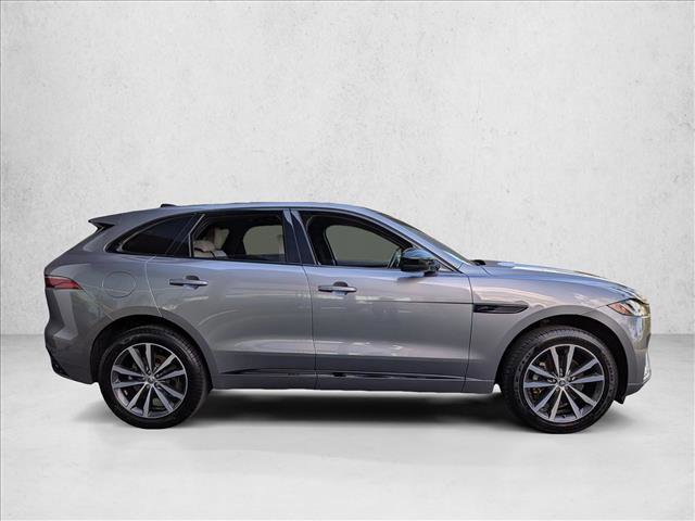 Certified 2025 Jaguar F-PACE R-Dynamic S image 4