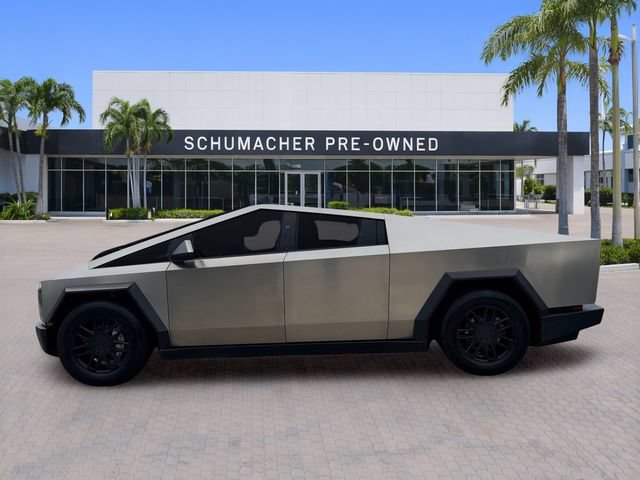 Used 2024 Tesla Cybertruck AWD Crew Cab image 4
