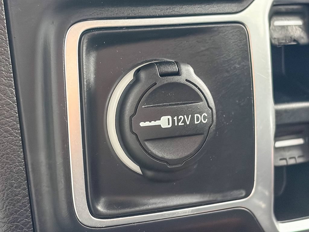 Used 2019 Jeep Wrangler Unlimited Sahara AWD/4WD image 28