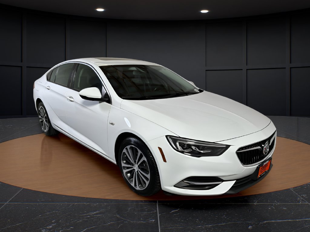Used 2019 Buick Regal Preferred w/ Driver Confidence Package I FWD image 16