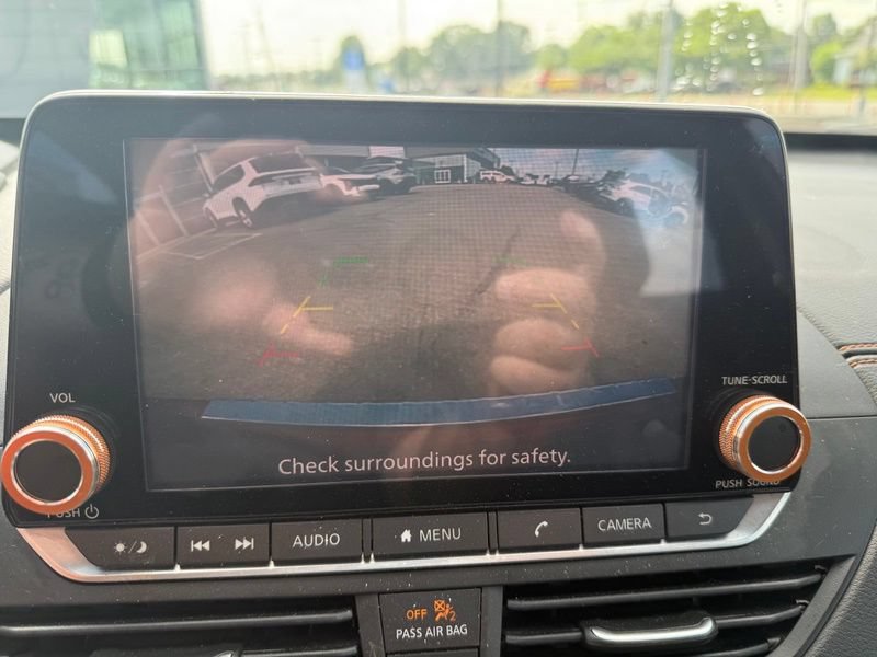 Used 2020 Nissan Altima 2.5 SR FWD image 13