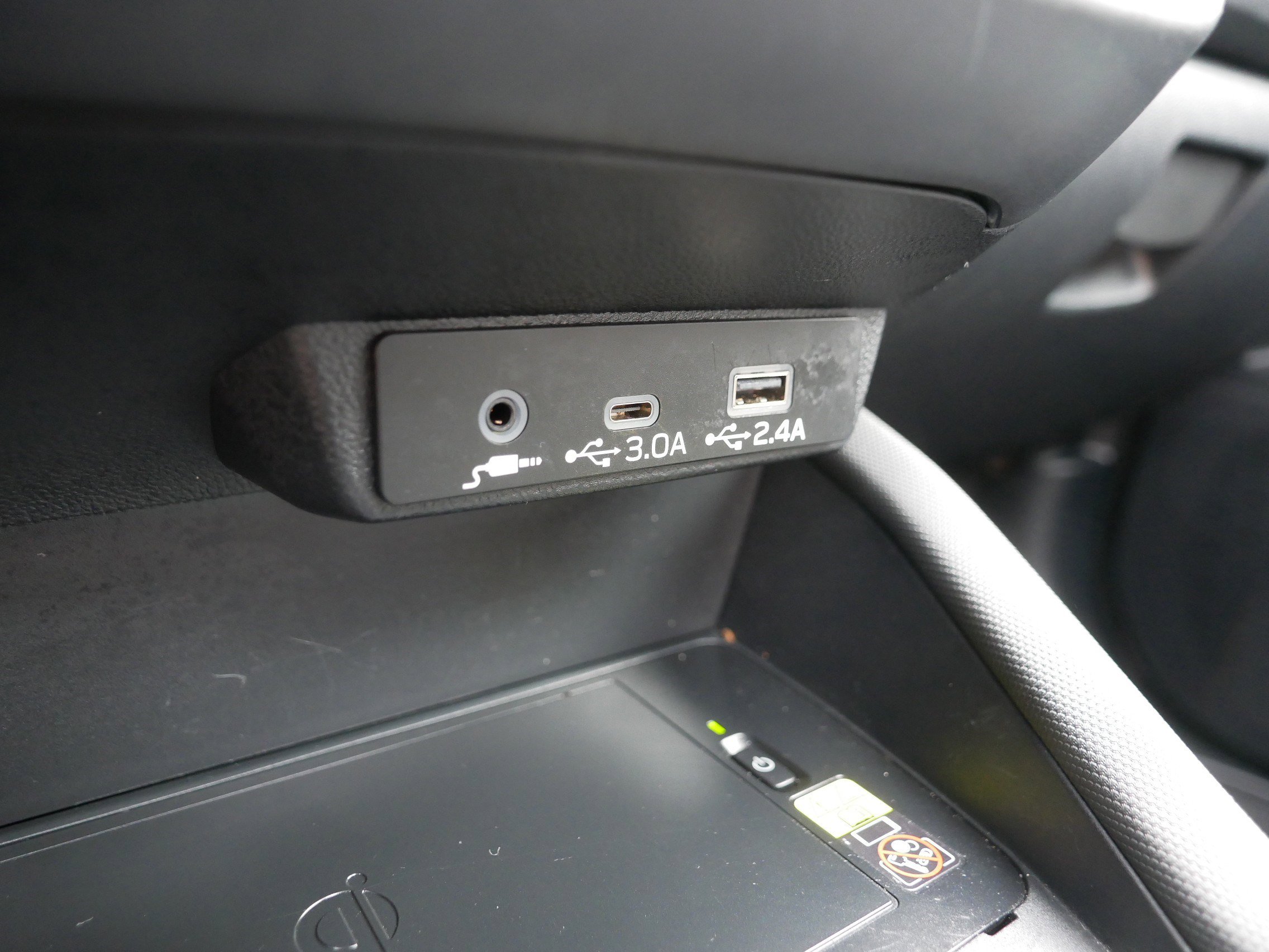 Certified 2025 Subaru Forester Premium AWD/4WD image 32