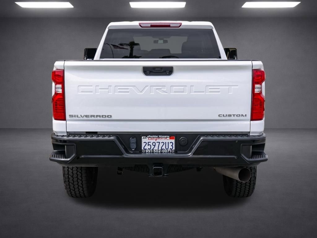 Used 2022 Chevrolet Silverado 2500 Custom w/ Custom Value Package image 5