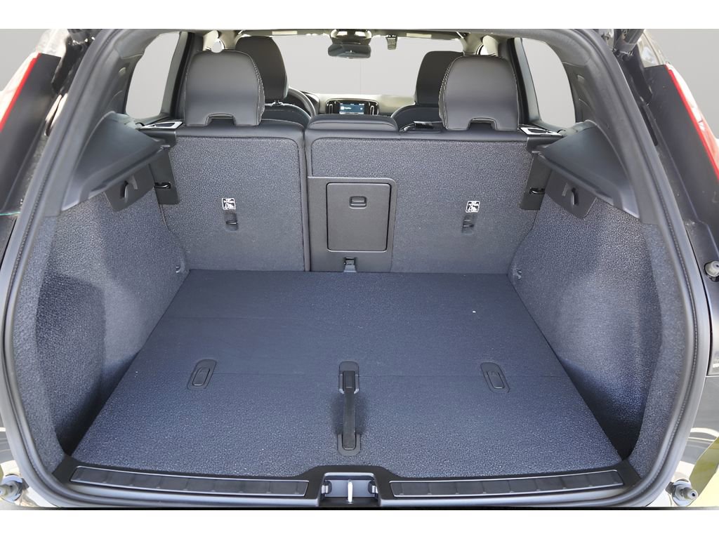 New 2025 Volvo EX40 Core w/ Climate Package image 20