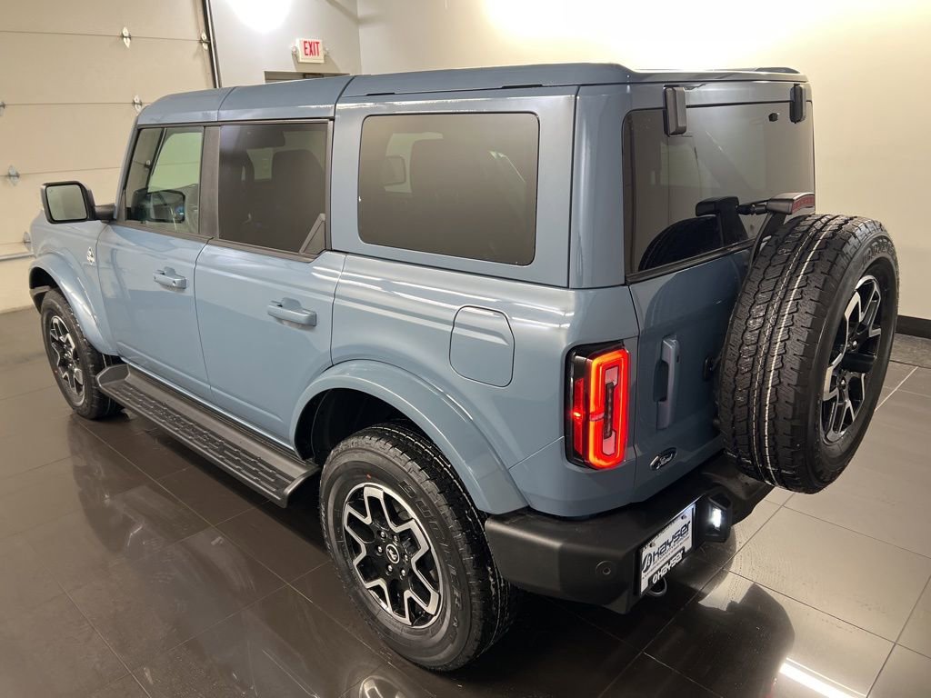 New 2025 Ford Bronco Outer Banks image 4