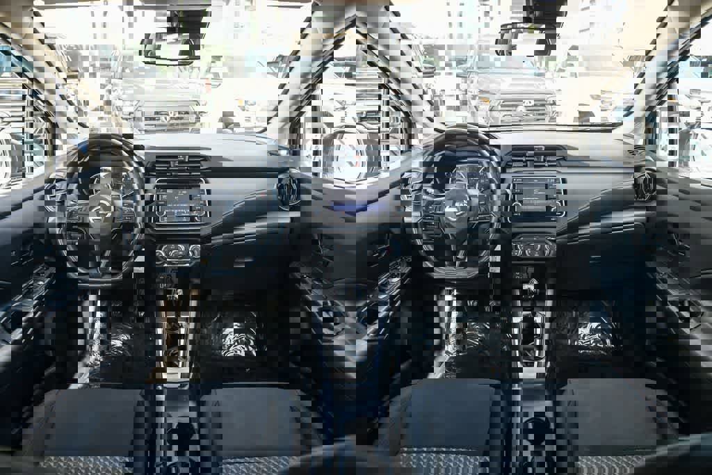 Used 2023 Nissan Versa S image 14