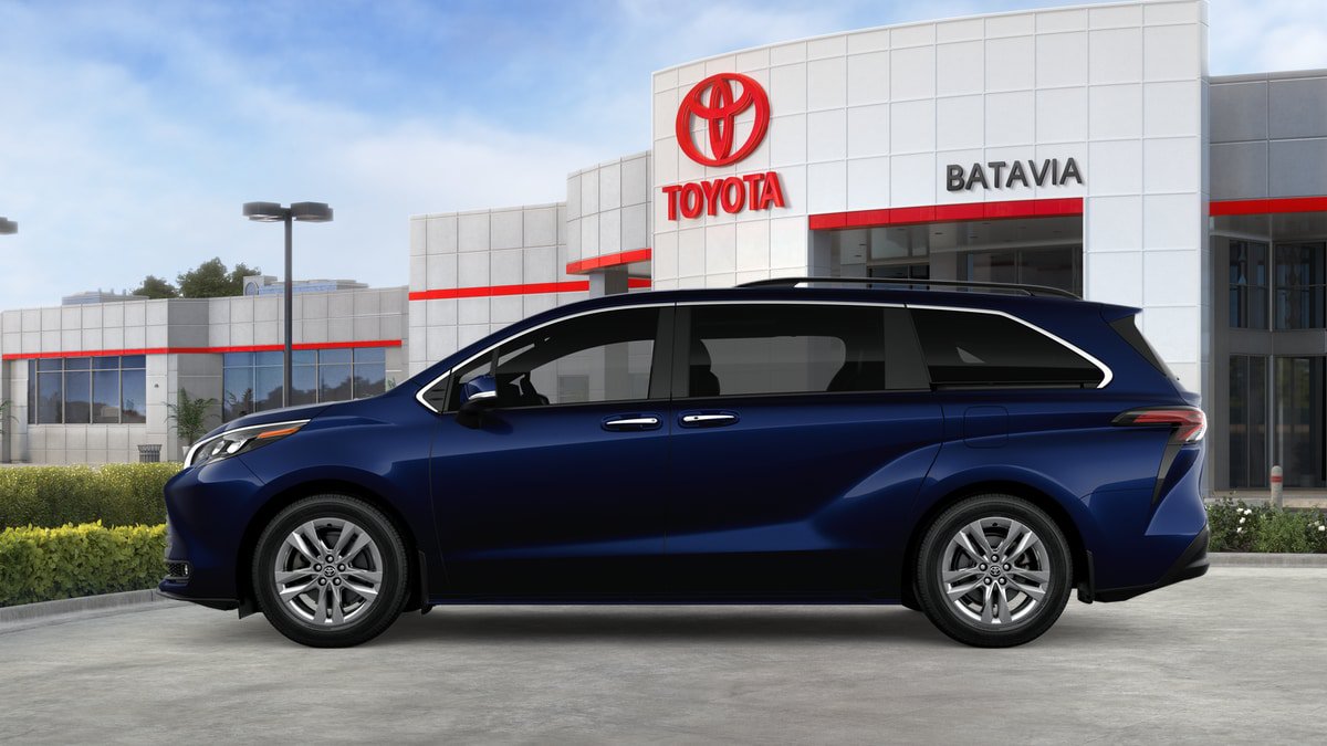 New 2026 Toyota Sienna XLE AWD/4WD image 4