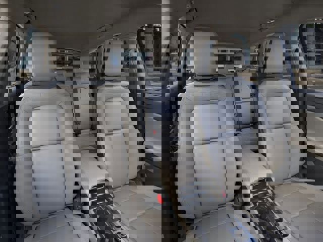 New 2025 Lincoln Corsair FWD image 32