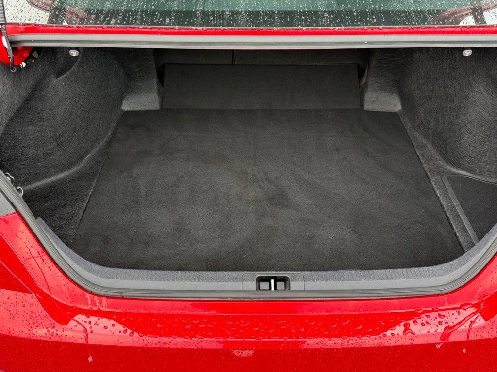 Certified 2025 Toyota Camry SE FWD image 4