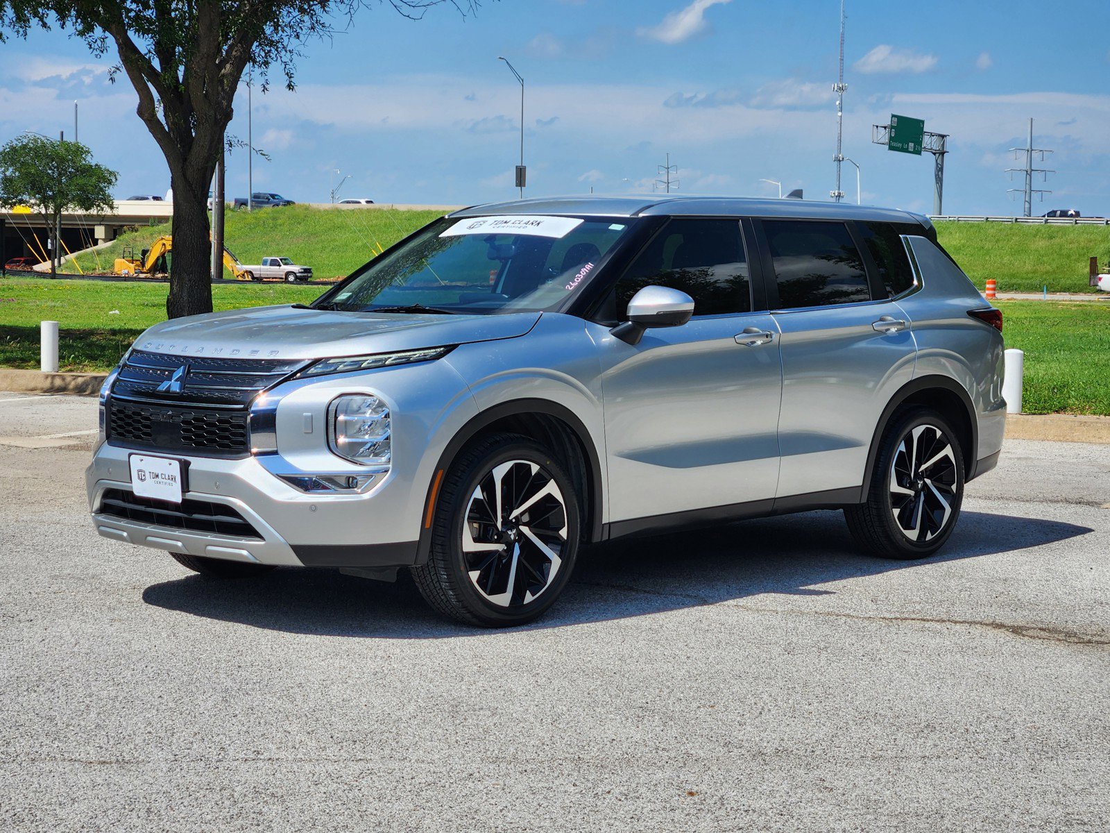 Used 2022 Mitsubishi Outlander SE AWD/4WD image 2
