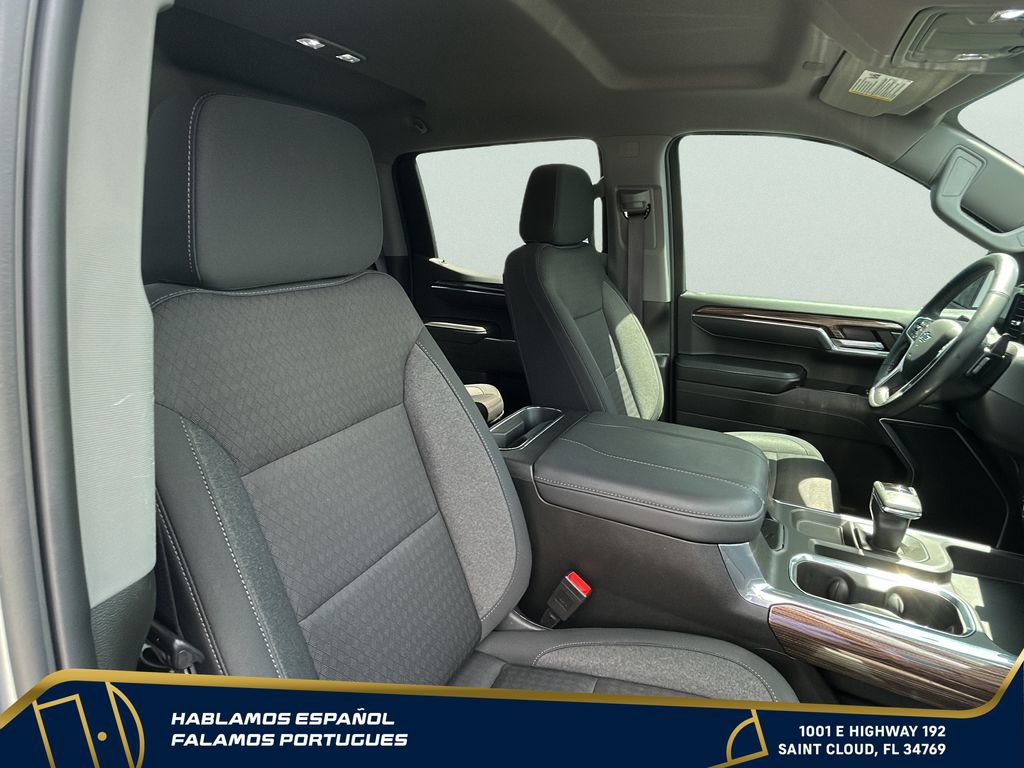 Used 2024 Chevrolet Silverado 1500 RST AWD/4WD image 39