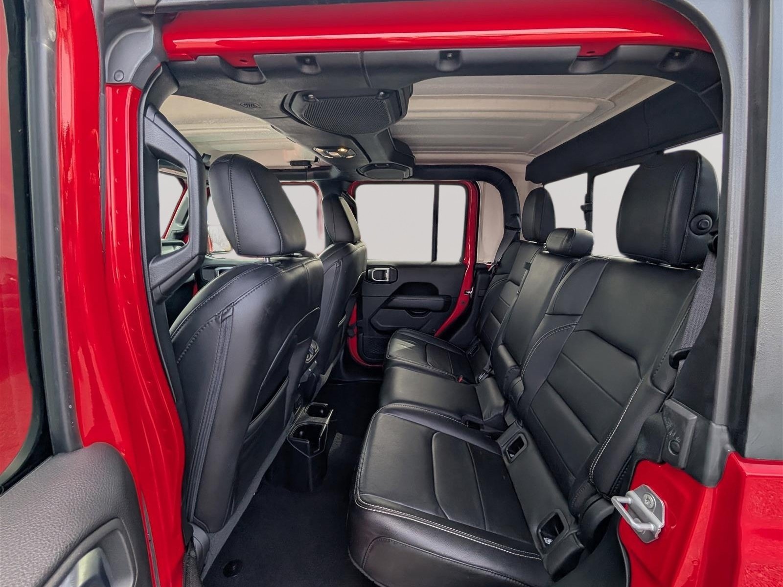 Used 2020 Jeep Gladiator Overland AWD/4WD image 13