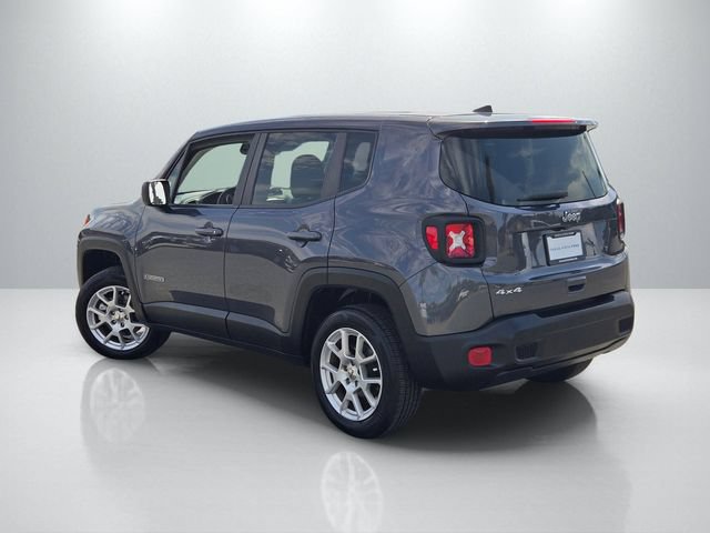 Used 2023 Jeep Renegade Latitude AWD/4WD image 6