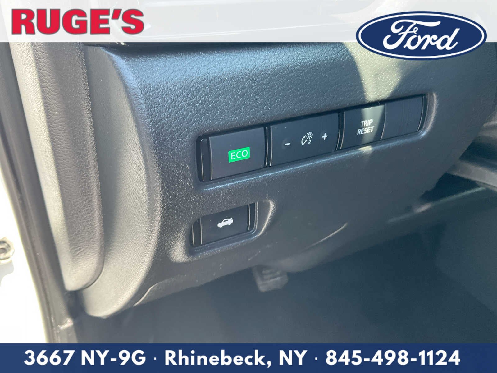 Used 2024 Nissan Sentra SV FWD image 16