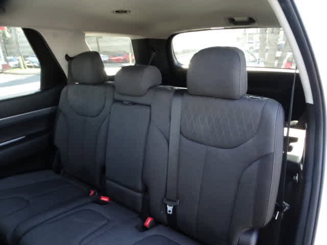 Used 2022 Hyundai Palisade SE image 18