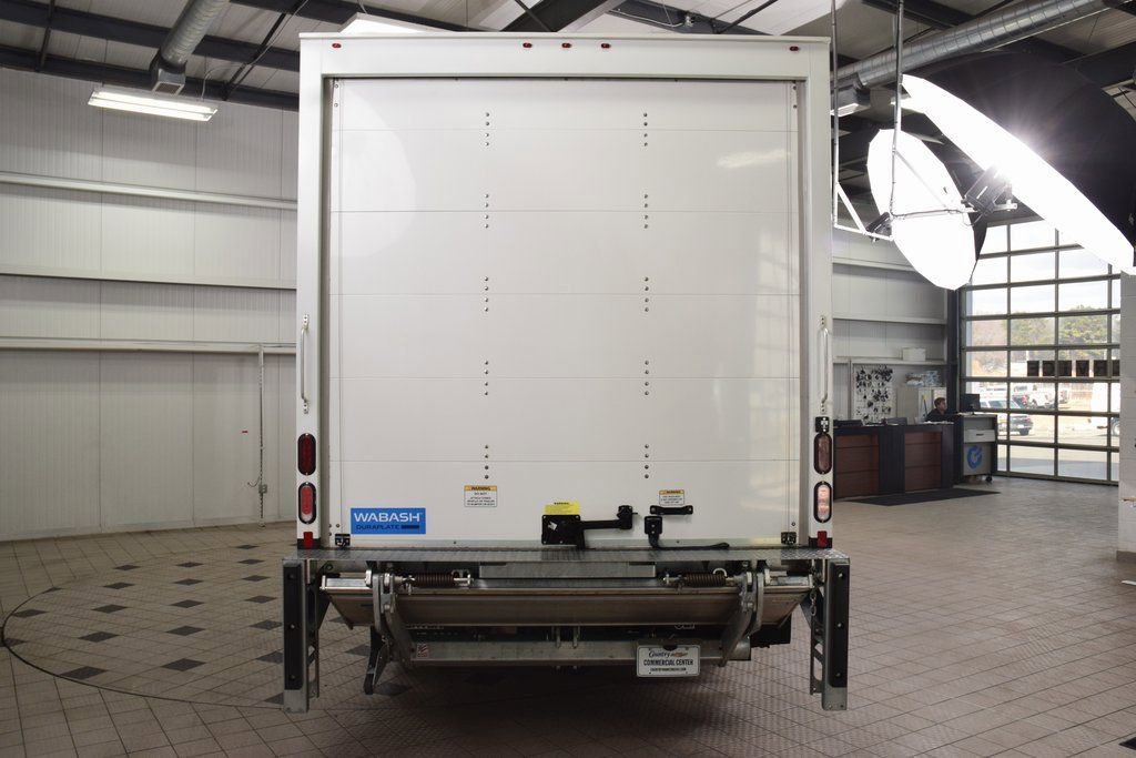 Used 2024 Chevrolet Low Cab Forward 5500XG image 4