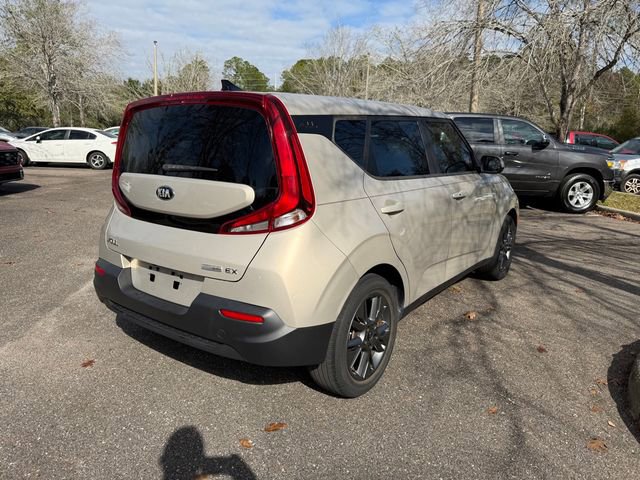 Used 2020 Kia Soul EX image 6