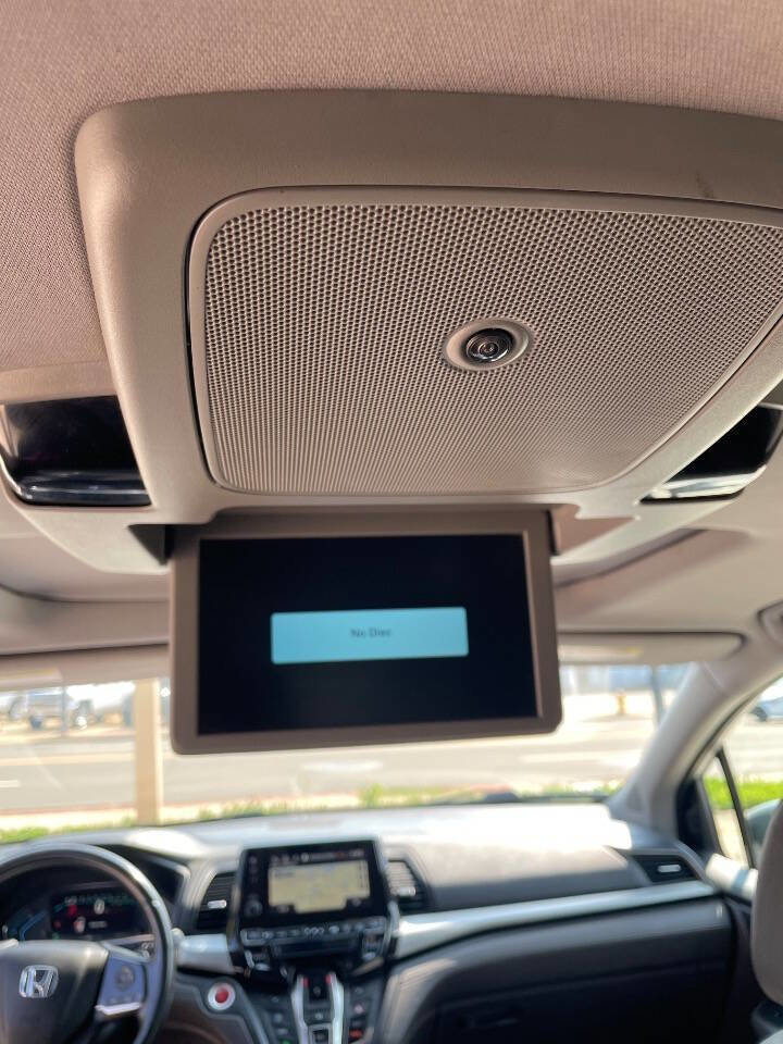 Used 2018 Honda Odyssey Touring image 21