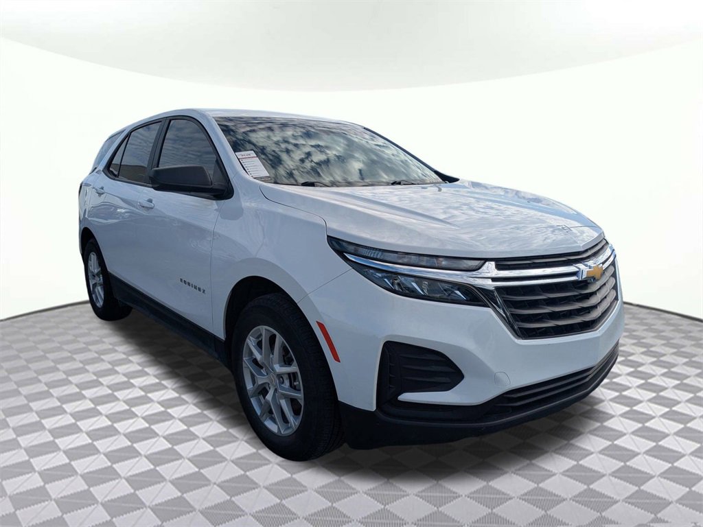 Used 2024 Chevrolet Equinox LS w/ LS Convenience Package