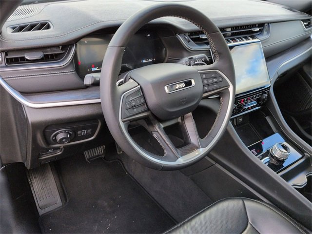 Certified 2024 Jeep Grand Cherokee L Limited w/ Luxury Tech Group II image 11