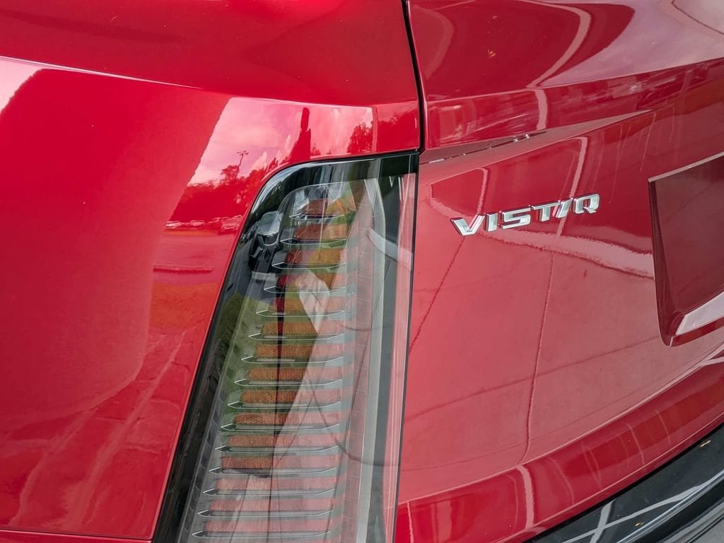 New 2027 Cadillac Vistiq Sport w/ LPO, Floor Liner Package AWD/4WD image 14