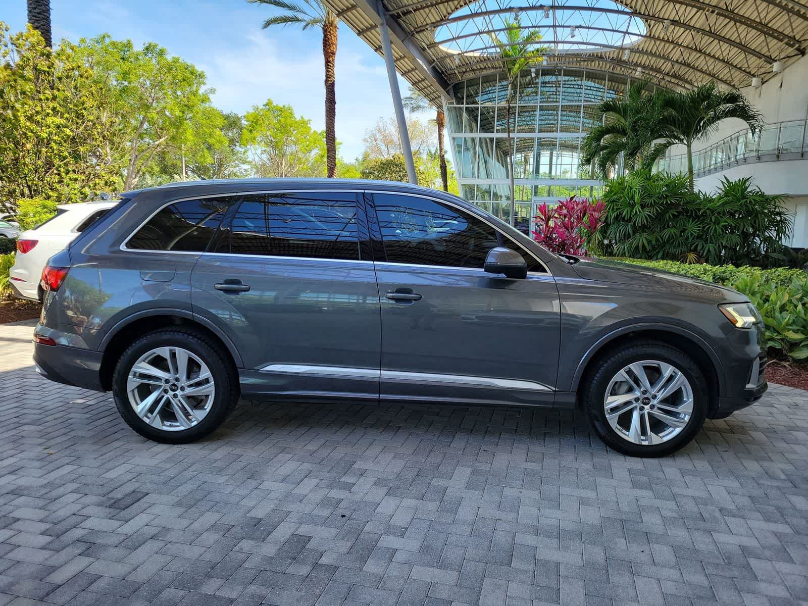 Used 2023 Audi Q7 3.0T Premium AWD/4WD image 9