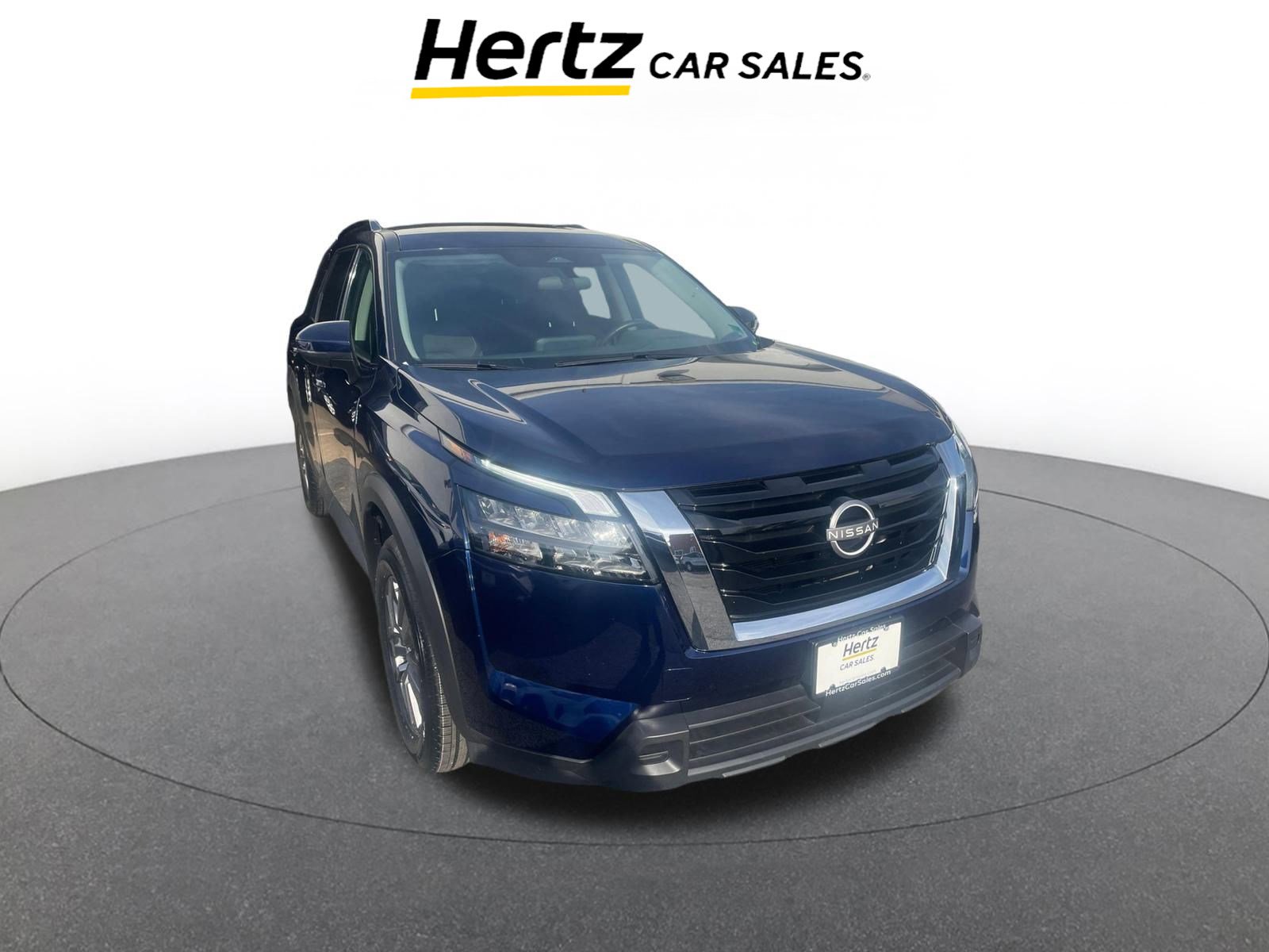Used 2025 Nissan Pathfinder SV image 1