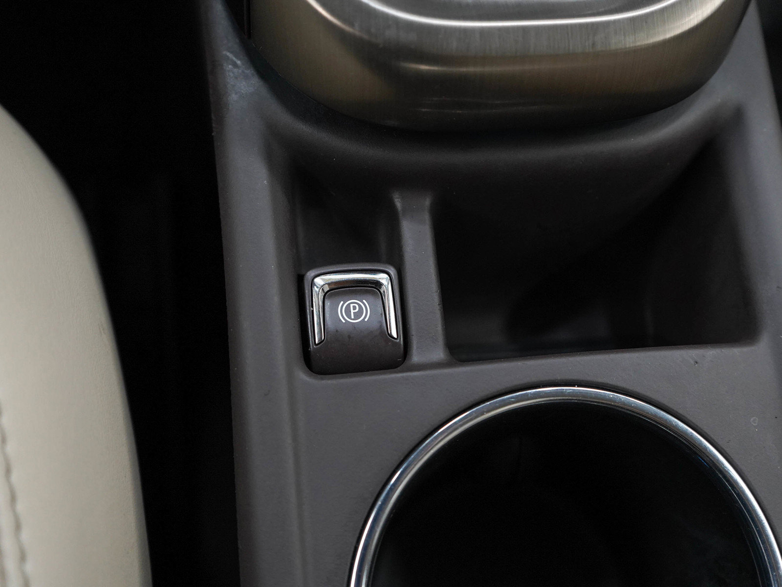 Used 2014 Buick Verano FWD image 22