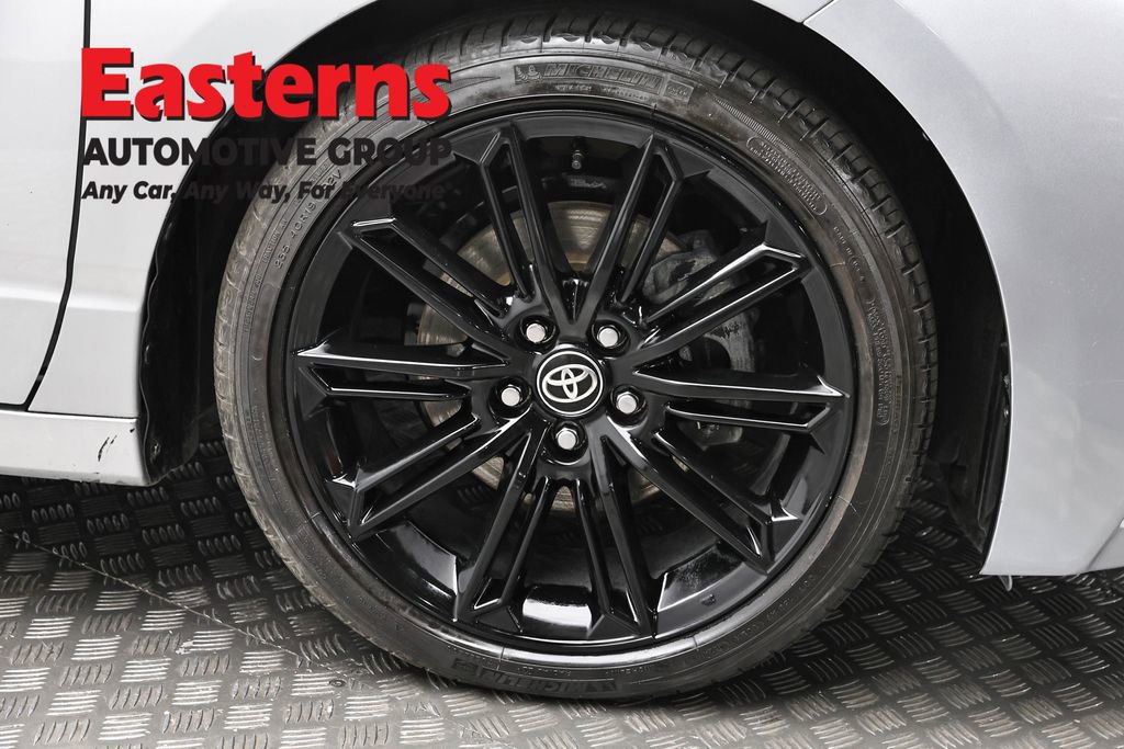 Used 2021 Toyota Avalon XSE image 32