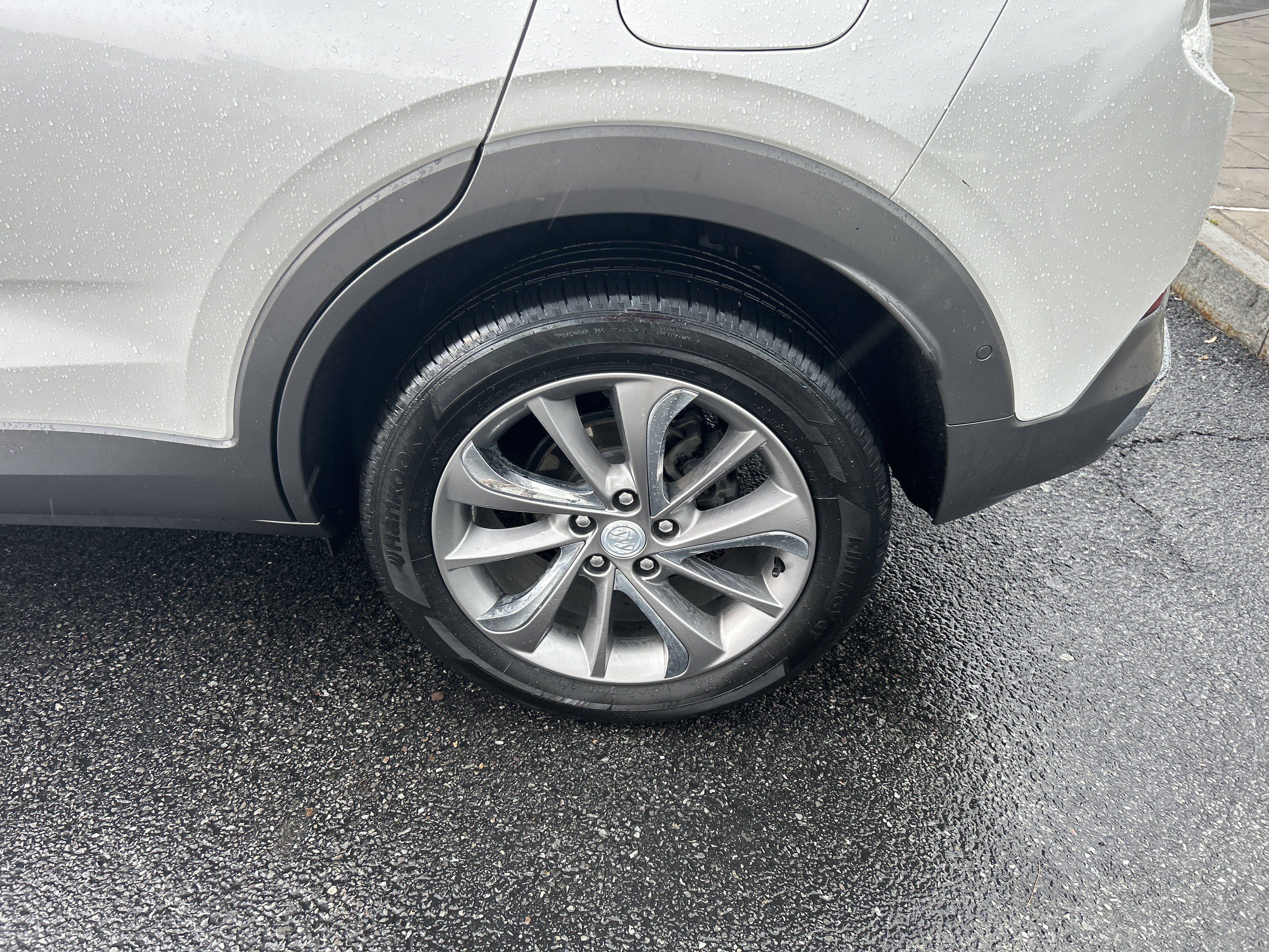 Certified 2023 Buick Encore GX Essence w/ Advanced Technology Package AWD/4WD image 4
