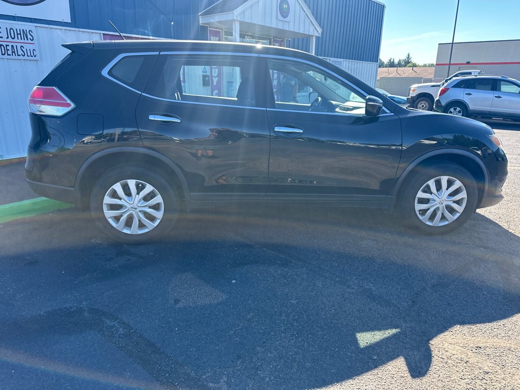 Used 2015 Nissan Rogue S AWD/4WD image 8