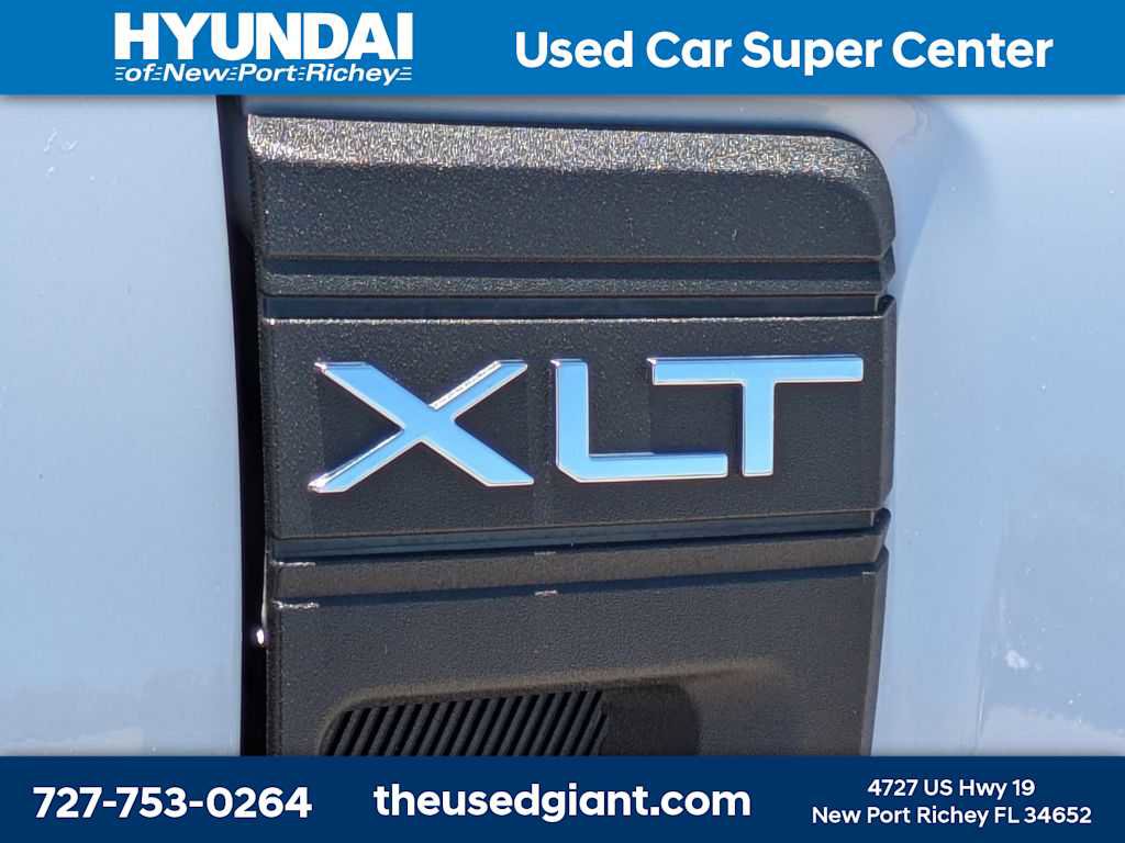 Used 2025 Ford Maverick XLT w/ XLT Luxury Package AWD/4WD image 12