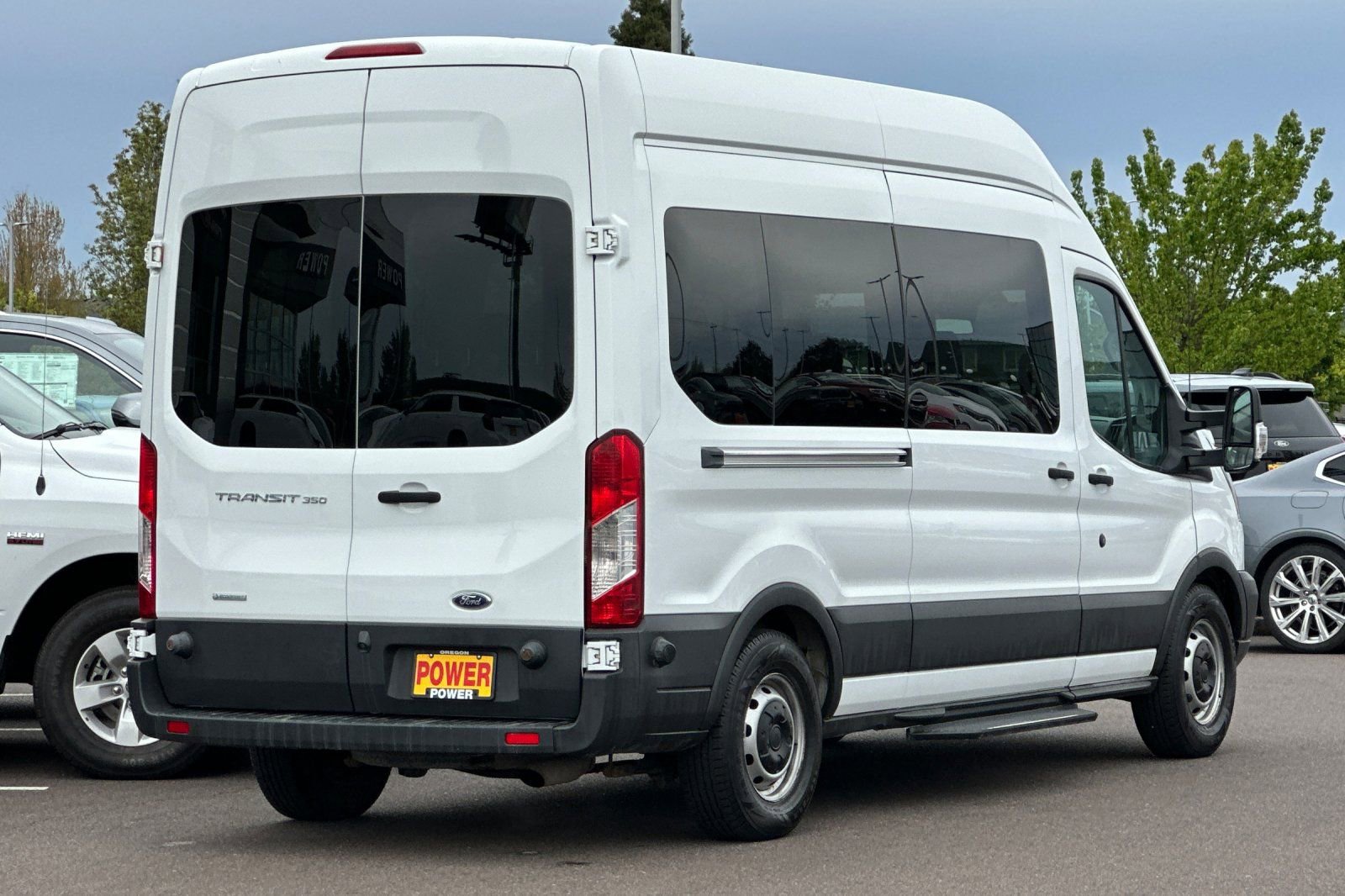 Used 2017 Ford Transit 350 XL RWD image 4