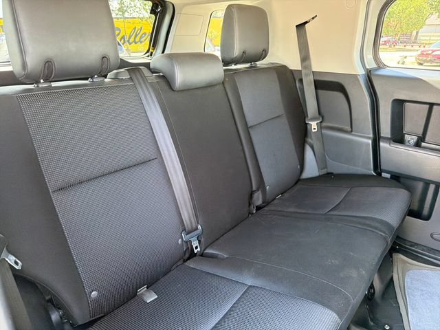 Used 2011 Toyota FJ Cruiser 4WD w/ Convenience Pkg image 28