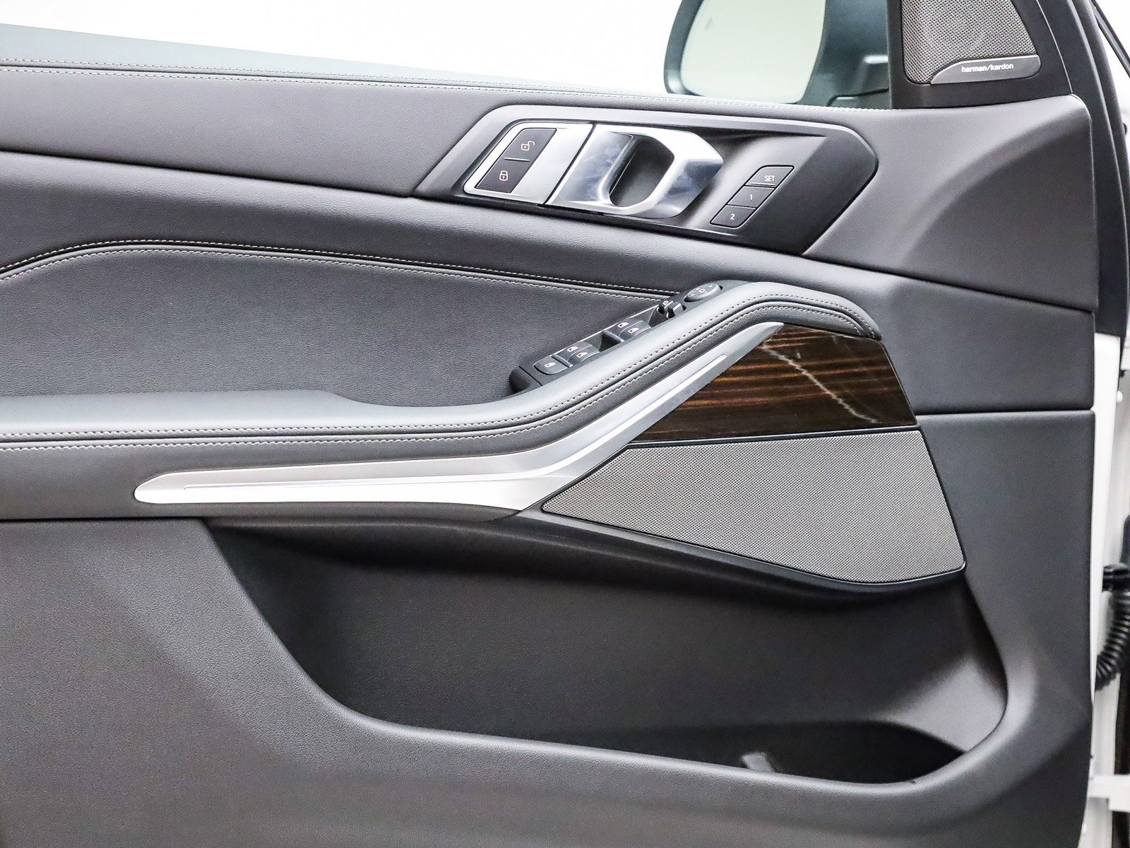 New 2026 BMW X5 sDrive40i w/ Premium Package image 21