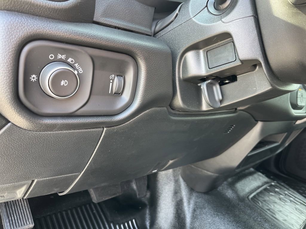 New 2026 RAM 5500 Tradesman AWD/4WD image 7