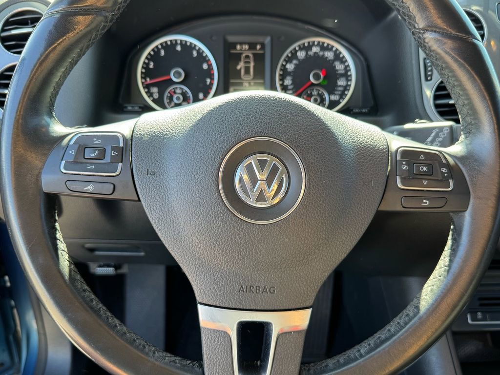 Used 2017 Volkswagen Tiguan S FWD image 26